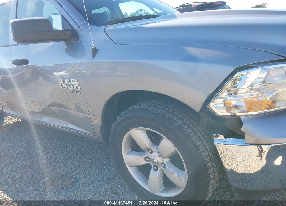 2024 RAM 1500 CLASSIC SLT 4X4 6'4 BOX VIN: 1C6RR7GG5RS157105
