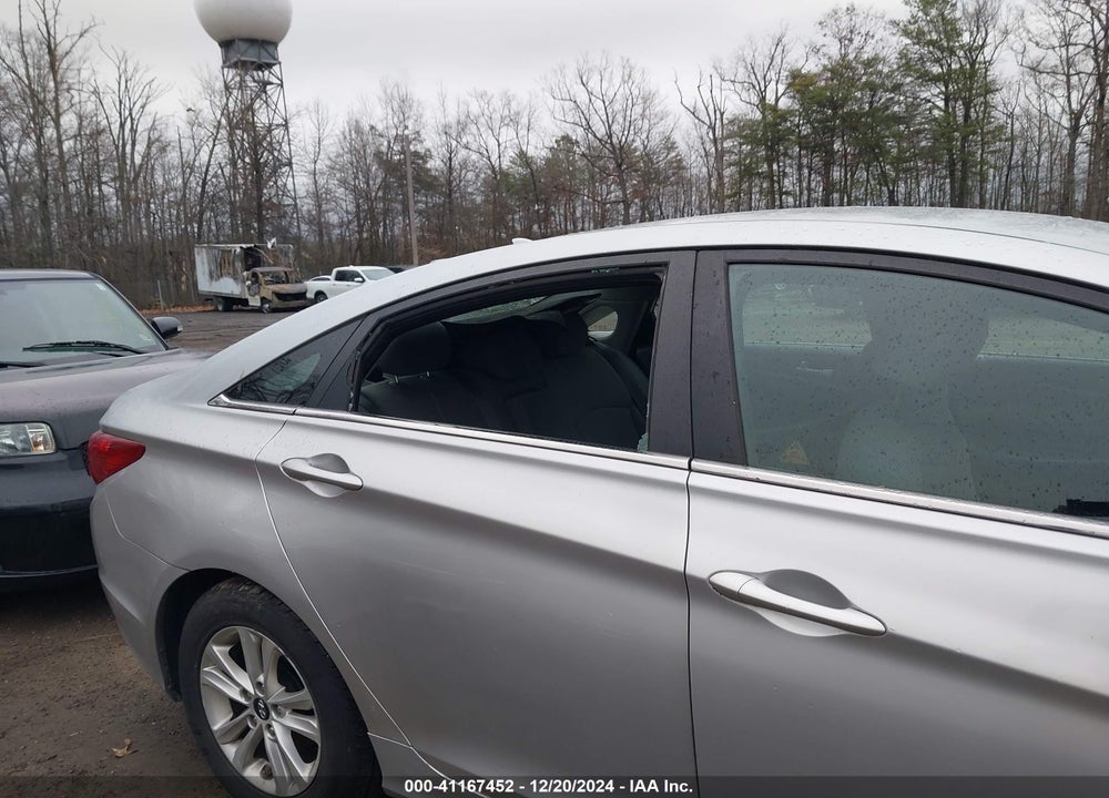 2013 HYUNDAI SONATA GLS VIN: 5NPEB4AC9DH633458