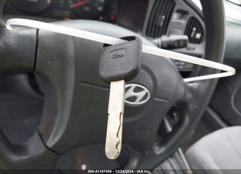 2006 HYUNDAI ELANTRA GLS/LIMITED VIN: KMHDN46D96U276310