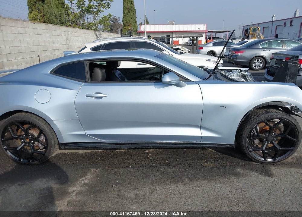 2017 CHEVROLET CAMARO 2SS VIN: 1G1FH1R77H0179750