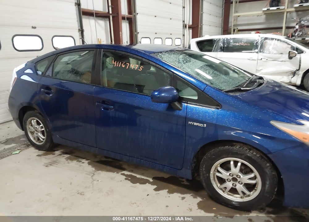 2011 TOYOTA PRIUS TWO VIN: JTDKN3DU6B0295665