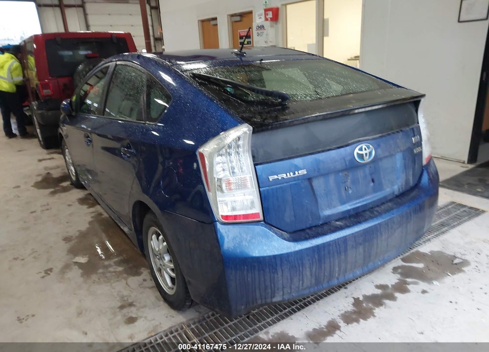 2011 TOYOTA PRIUS TWO VIN: JTDKN3DU6B0295665