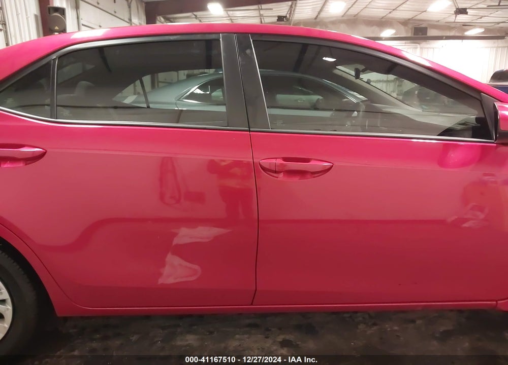 2018 TOYOTA COROLLA LE VIN: 5YFBURHE4JP826973