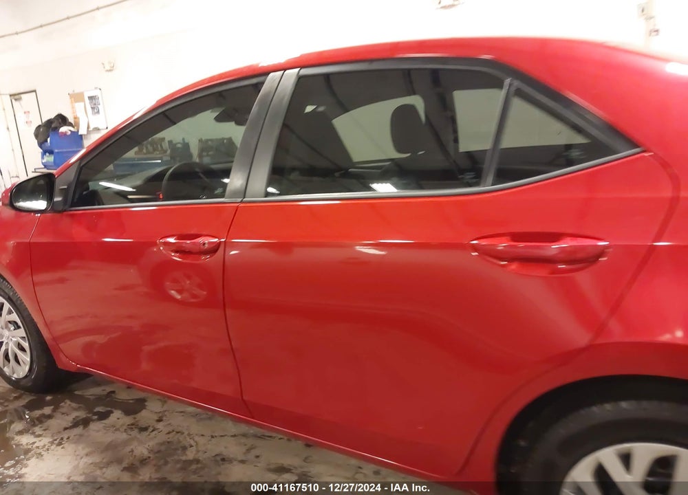 2018 TOYOTA COROLLA LE VIN: 5YFBURHE4JP826973