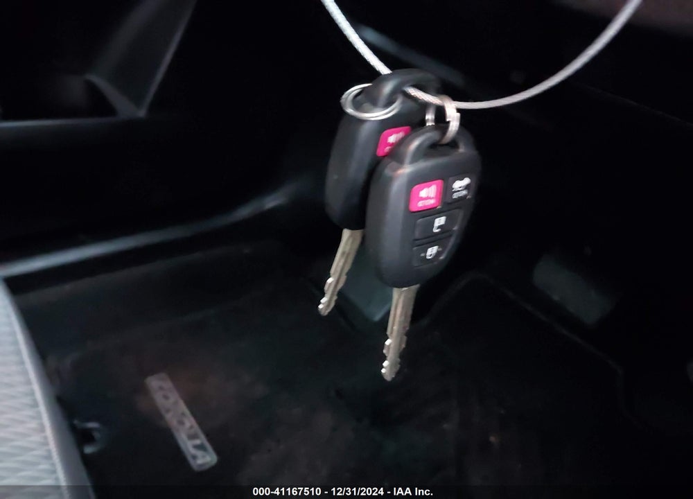 2018 TOYOTA COROLLA LE VIN: 5YFBURHE4JP826973