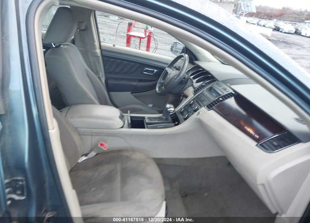 2010 FORD TAURUS VIN: 1FAHP2HW0AG106286