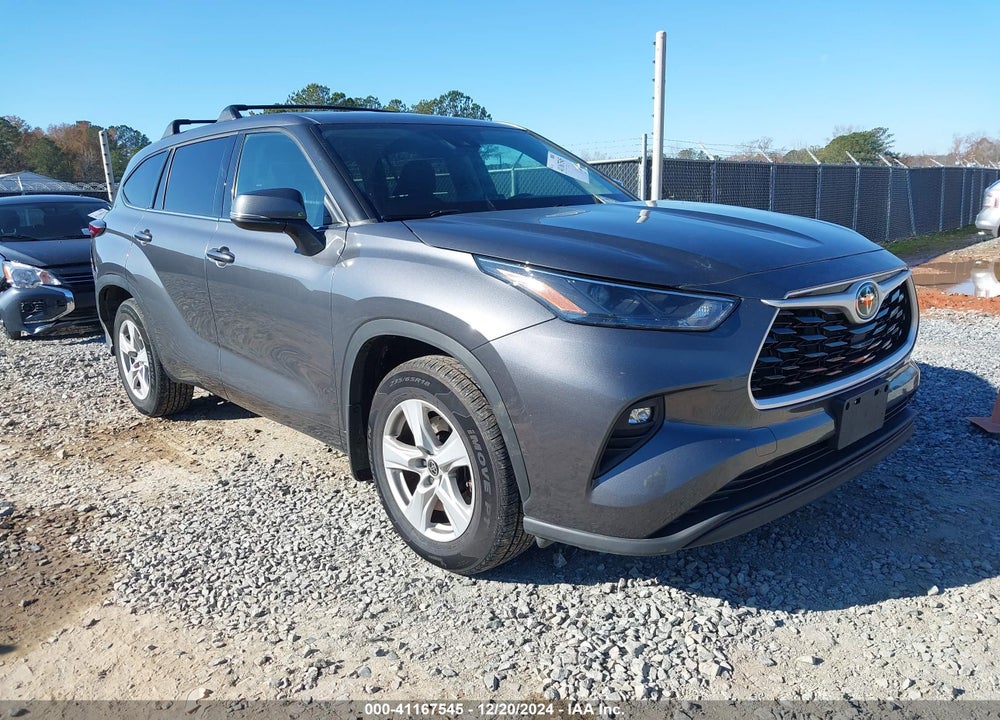 2022 TOYOTA HIGHLANDER LE VIN: 5TDZZRAH7NS557191