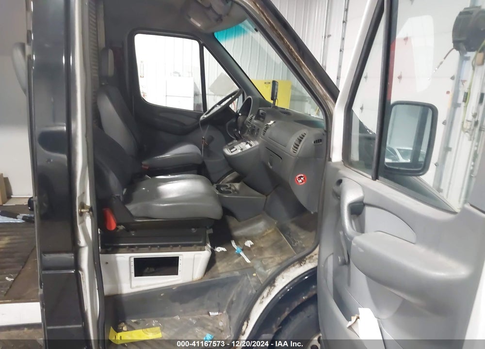 2002 FREIGHTLINER SPRINTER 2500 VIN: WD2YD241725363051