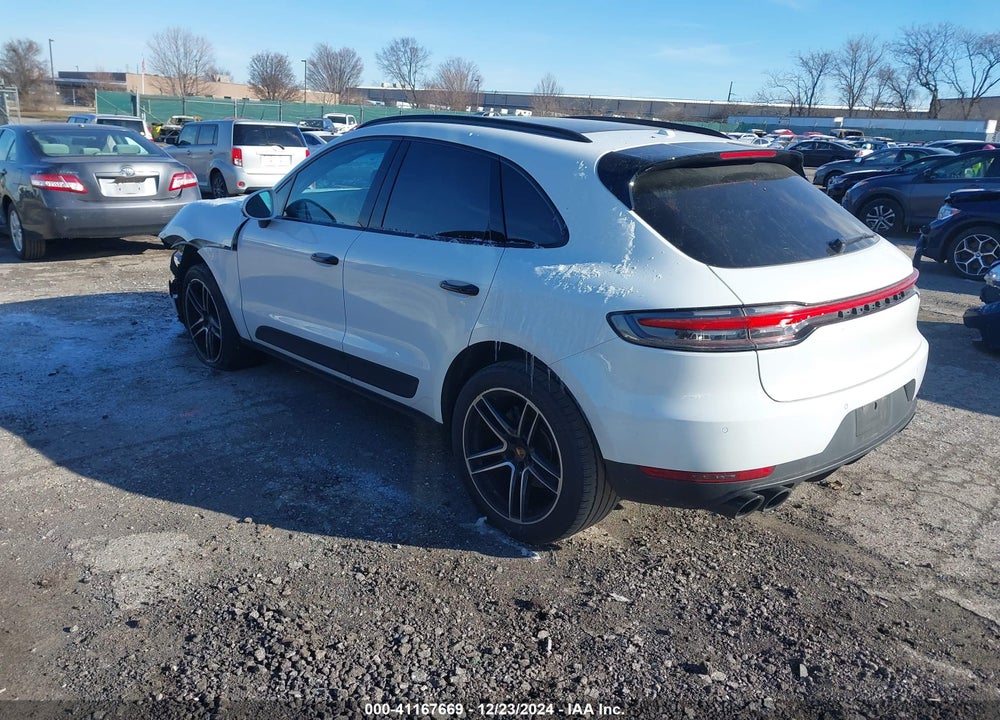 2021 PORSCHE MACAN VIN: WP1AB2A57MLB34138