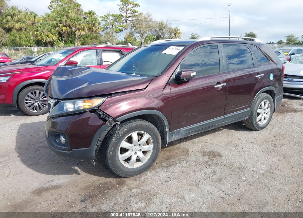 2013 KIA SORENTO LX VIN: 5XYKT3A6XDG387175