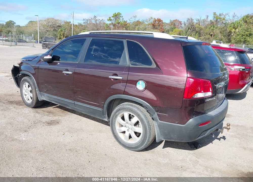 2013 KIA SORENTO LX VIN: 5XYKT3A6XDG387175