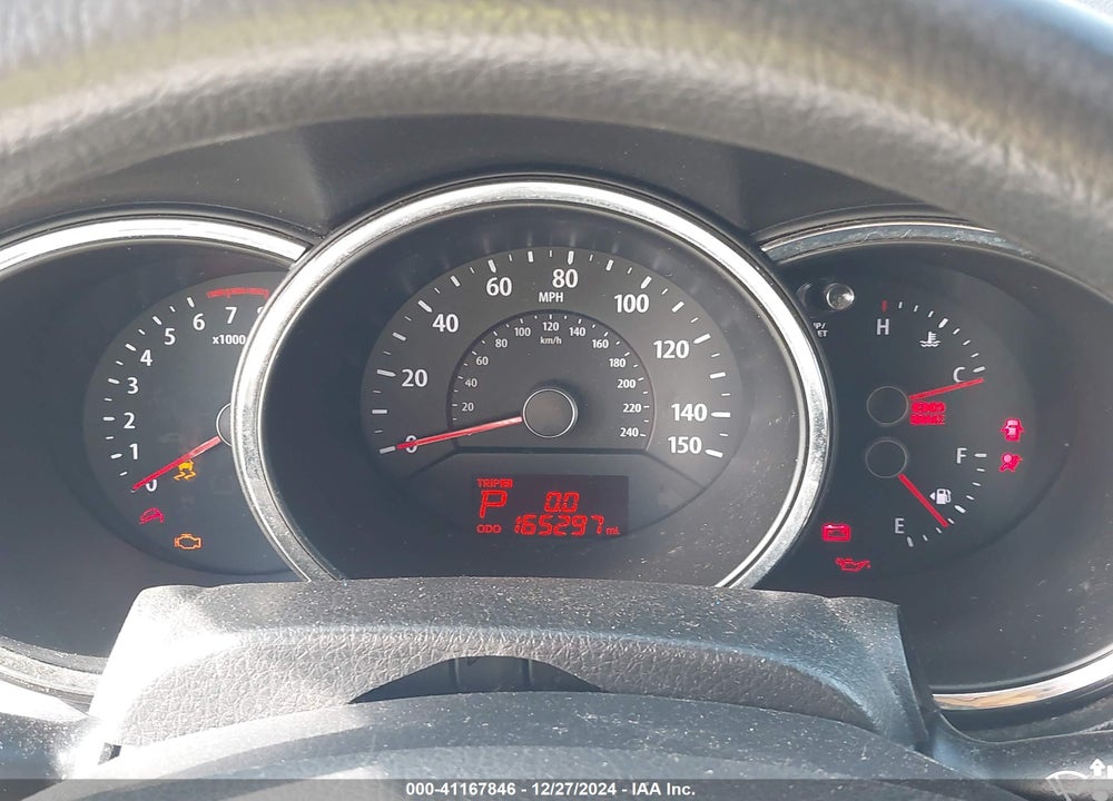 2013 KIA SORENTO LX VIN: 5XYKT3A6XDG387175