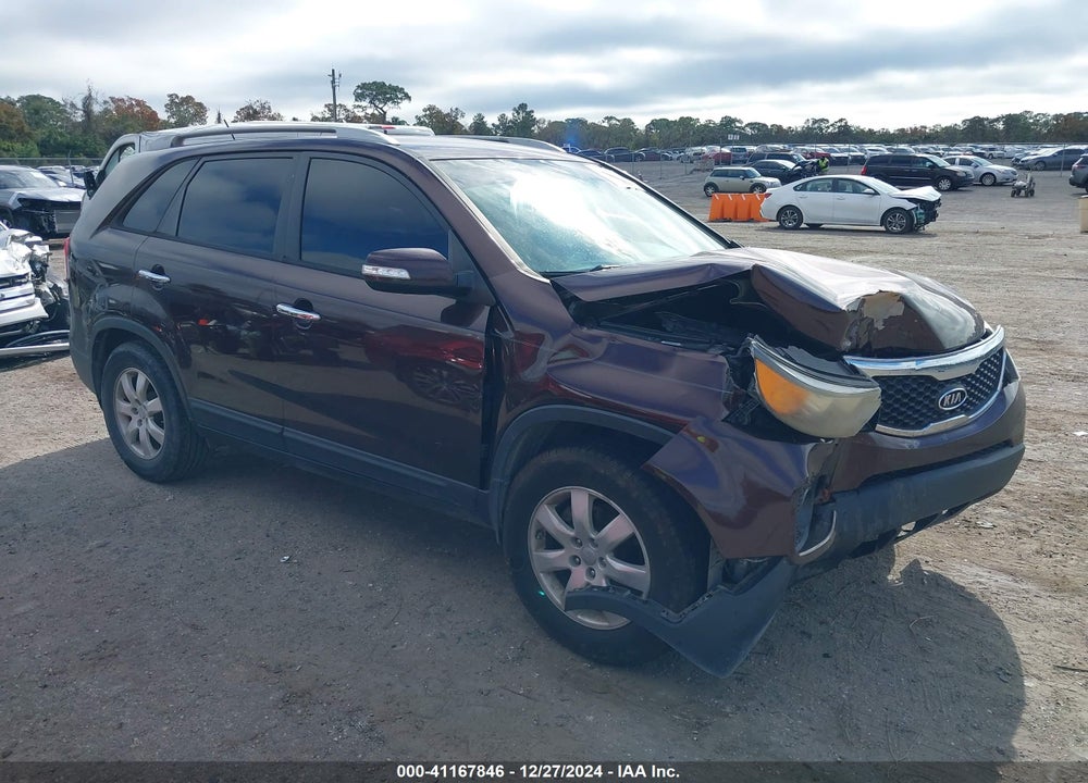 2013 KIA SORENTO LX VIN: 5XYKT3A6XDG387175