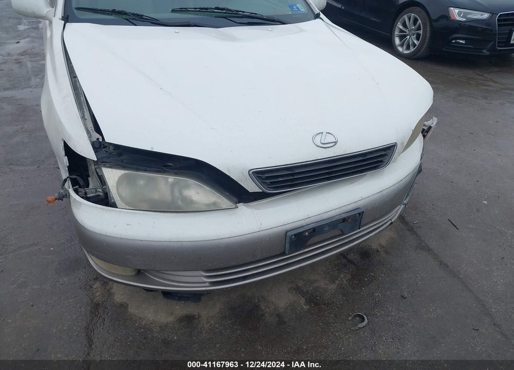 1997 LEXUS ES 300 VIN: JT8BF22G8V0068548