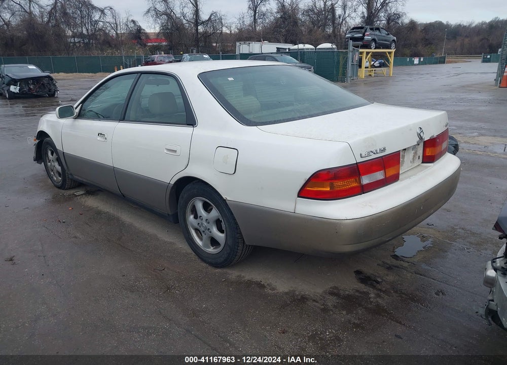 1997 LEXUS ES 300 VIN: JT8BF22G8V0068548