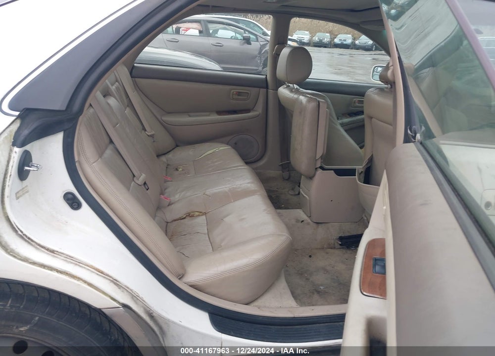 1997 LEXUS ES 300 VIN: JT8BF22G8V0068548