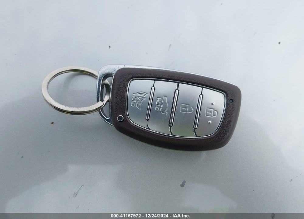 2020 HYUNDAI ELANTRA VIN: KMHD84LFXLU922530