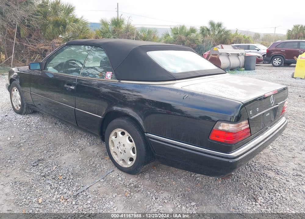 1995 MERCEDES-BENZ E 320 VIN: WDBEA66E4SC274696