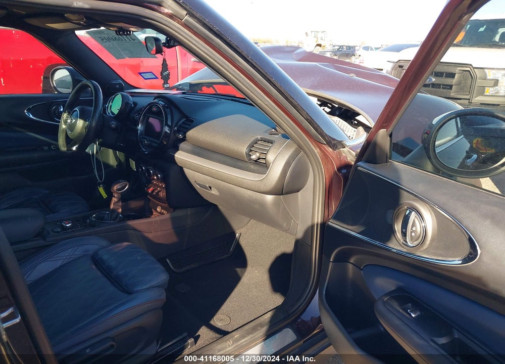 2016 MINI CLUBMAN VIN: WMWLN5C53G2B28248