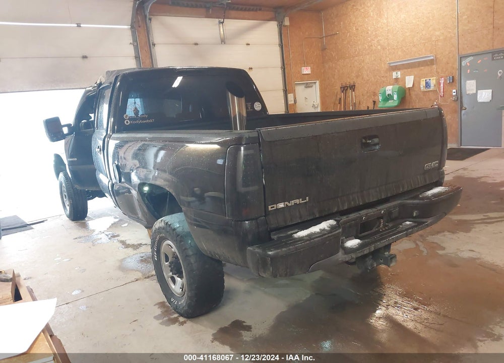 2007 GMC SIERRA 2500HD CLASSIC SLT VIN: 1GTHK23D37F180167