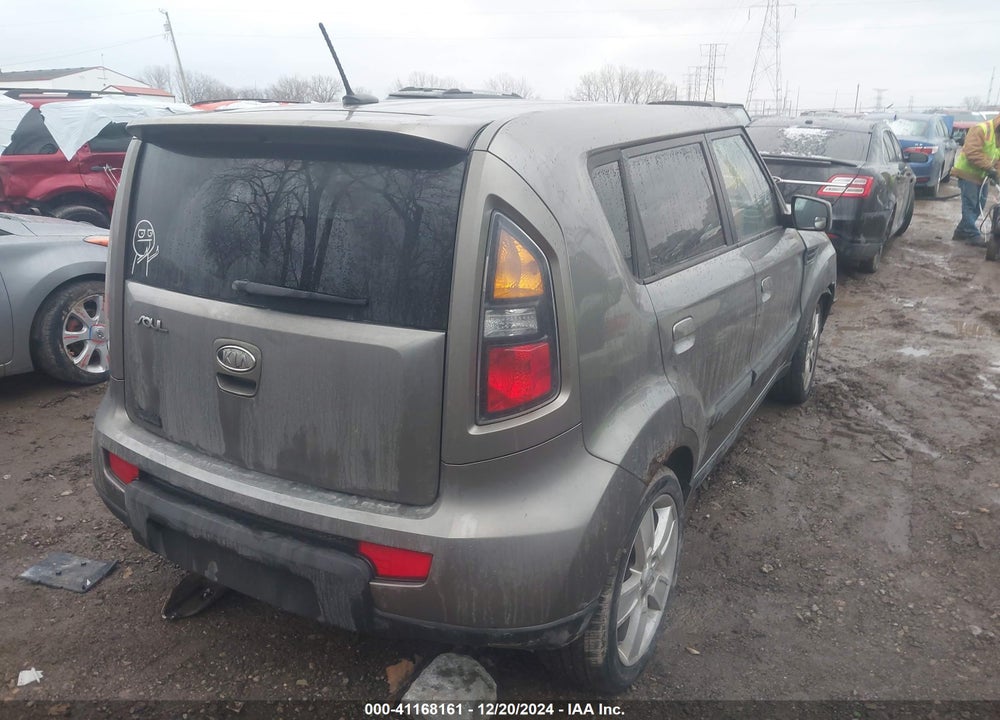 2010 KIA SOUL SPORT VIN: KNDJT2A26A7102399