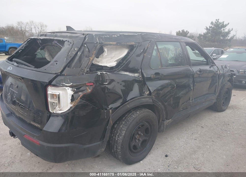 2021 FORD POLICE INTERCEPTOR VIN: 1FM5K8AB3MGA87335