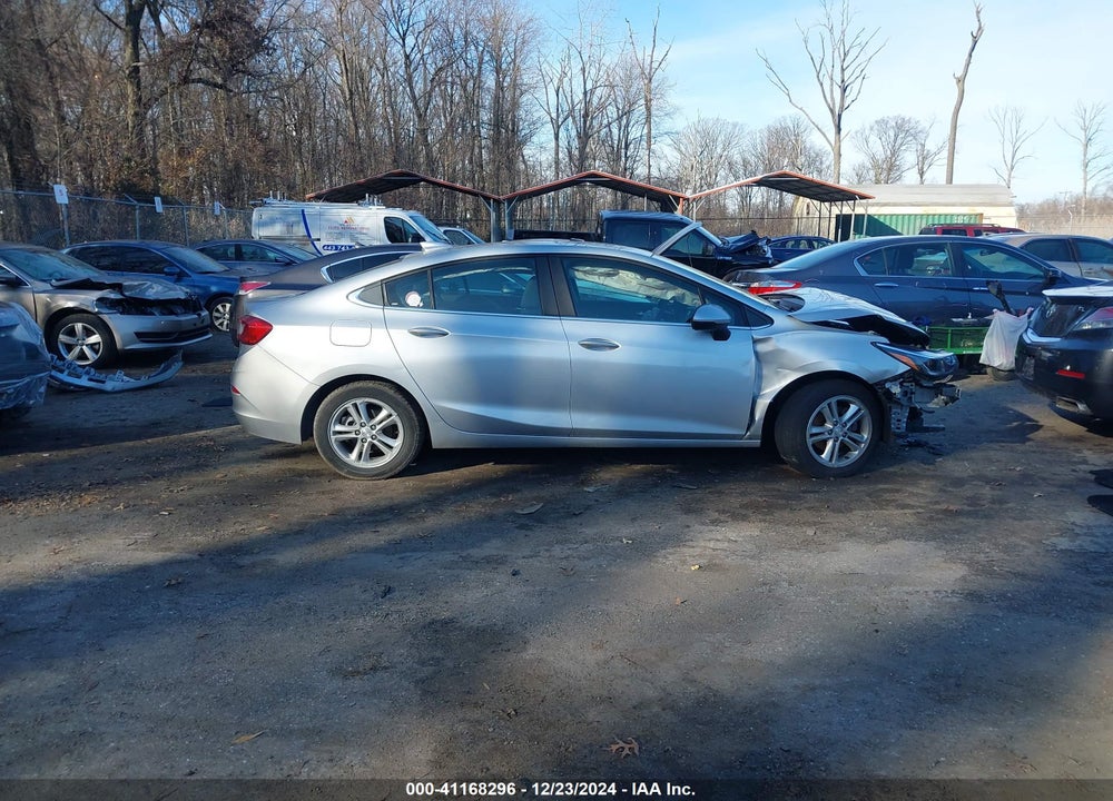 2018 CHEVROLET CRUZE LT AUTO VIN: 1G1BE5SM1J7228758