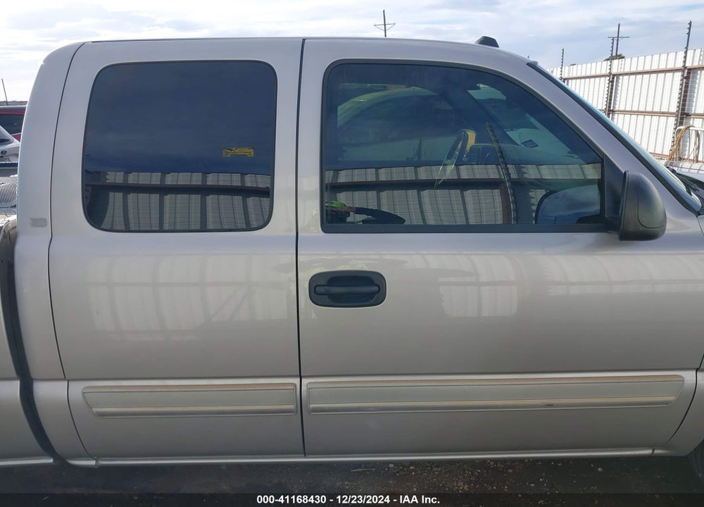 2005 CHEVROLET SILVERADO 1500 LS VIN: 1GCEC19Z15Z141960