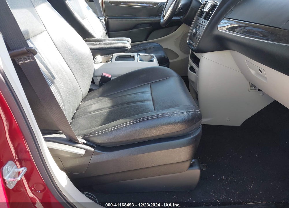 2015 CHRYSLER TOWN & COUNTRY TOURING VIN: 2C4RC1BG2FR739688