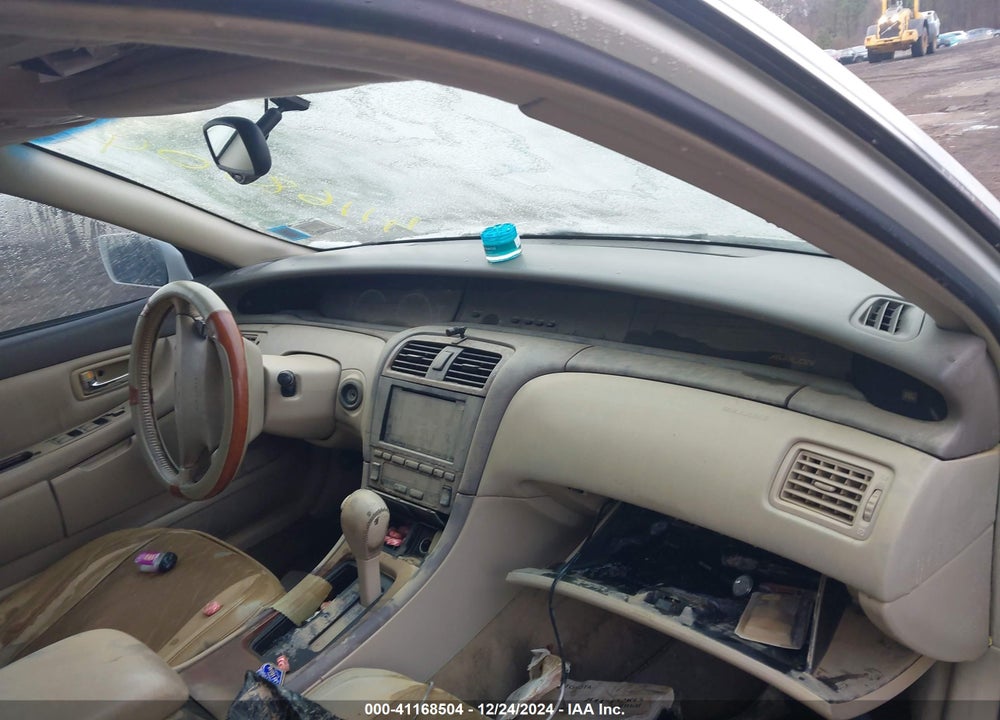 2000 TOYOTA AVALON XLS VIN: 4T1BF28B3YU030179