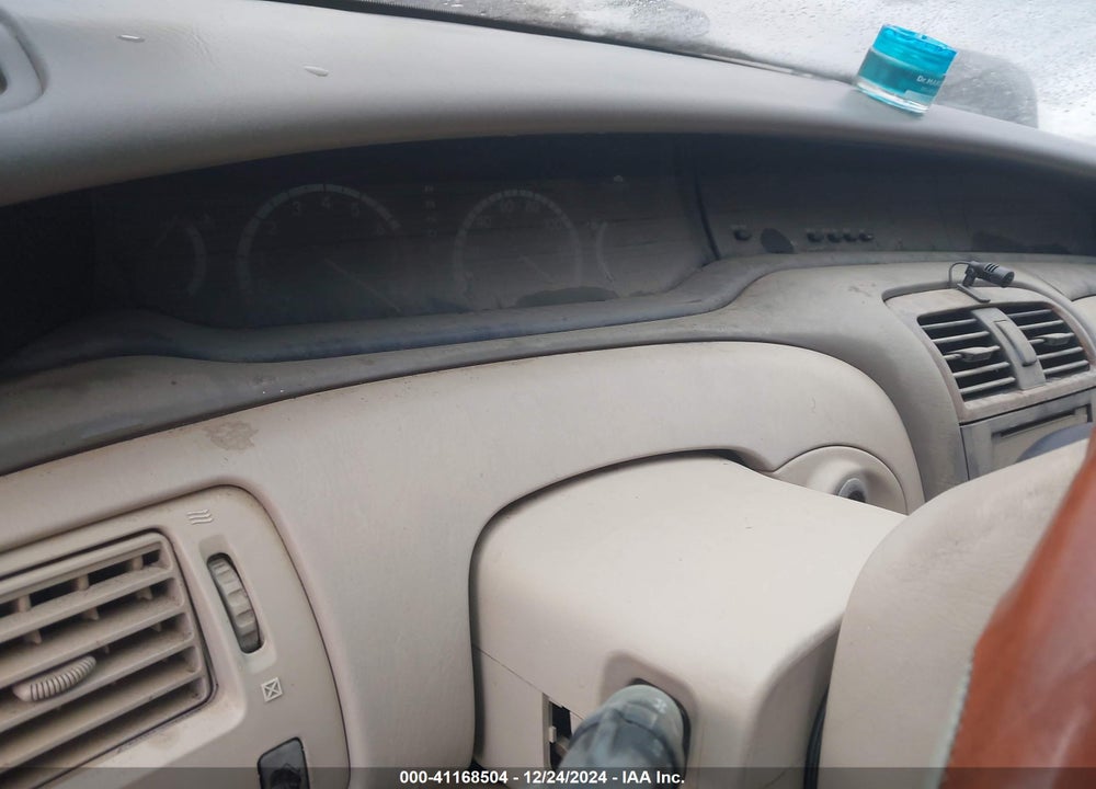 2000 TOYOTA AVALON XLS VIN: 4T1BF28B3YU030179