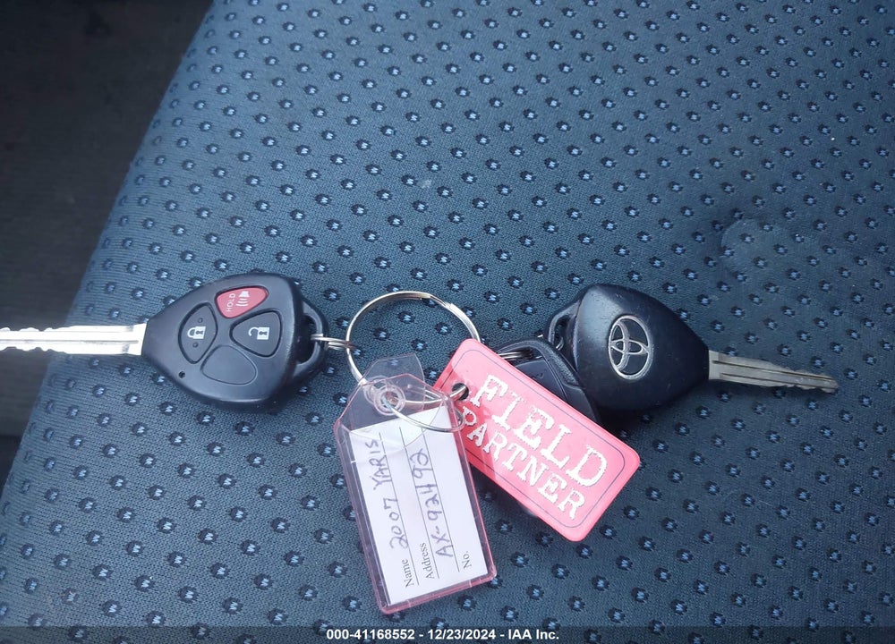 2007 TOYOTA YARIS VIN: JTDJT903675117556