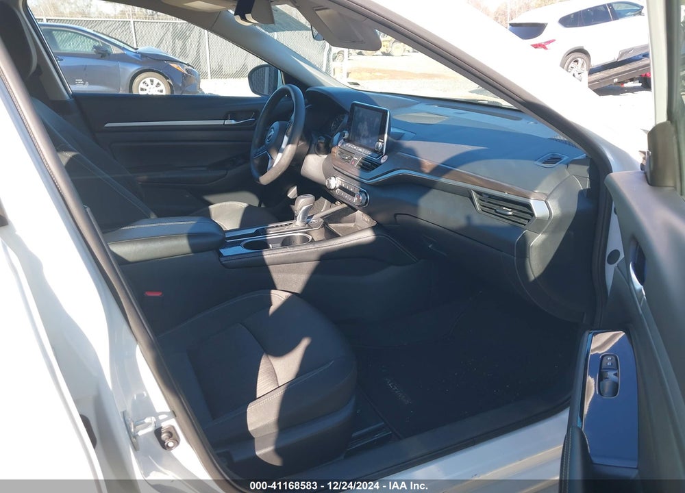 2023 NISSAN ALTIMA SV FWD VIN: 1N4BL4DV1PN311890