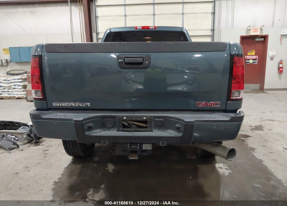 2011 GMC SIERRA 2500HD DENALI VIN: 1GT125C86BF250873