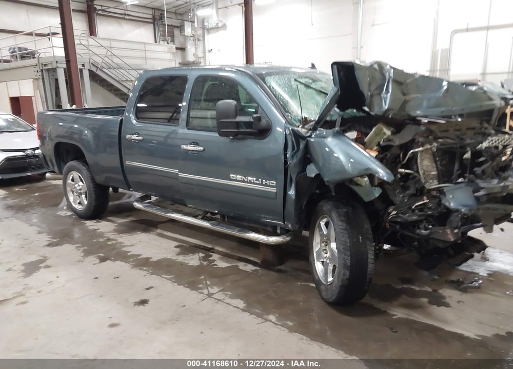 2011 GMC SIERRA 2500HD DENALI VIN: 1GT125C86BF250873