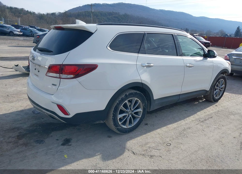 2017 HYUNDAI SANTA FE SE VIN: KM8SMDHF7HU209961