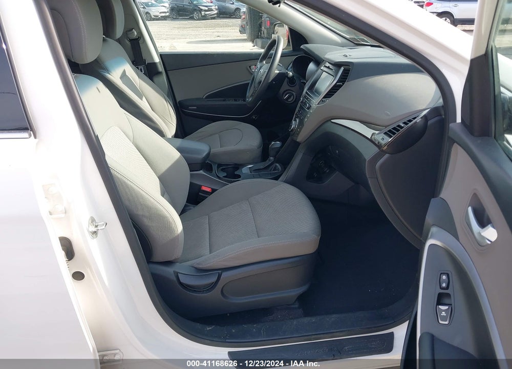 2017 HYUNDAI SANTA FE SE VIN: KM8SMDHF7HU209961