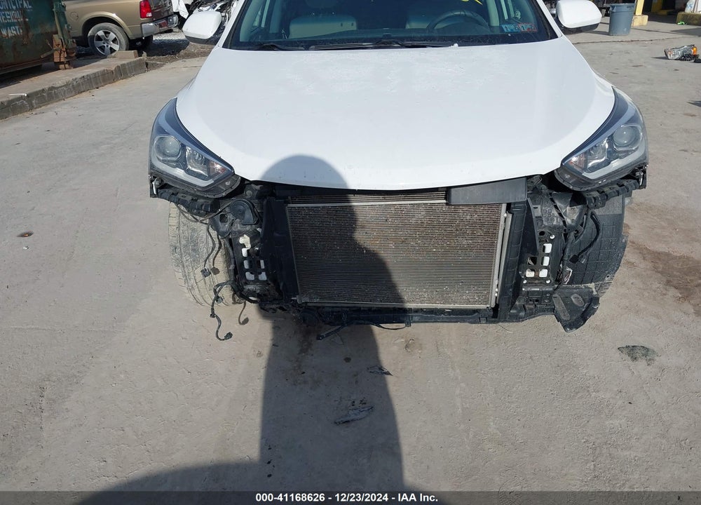 2017 HYUNDAI SANTA FE SE VIN: KM8SMDHF7HU209961