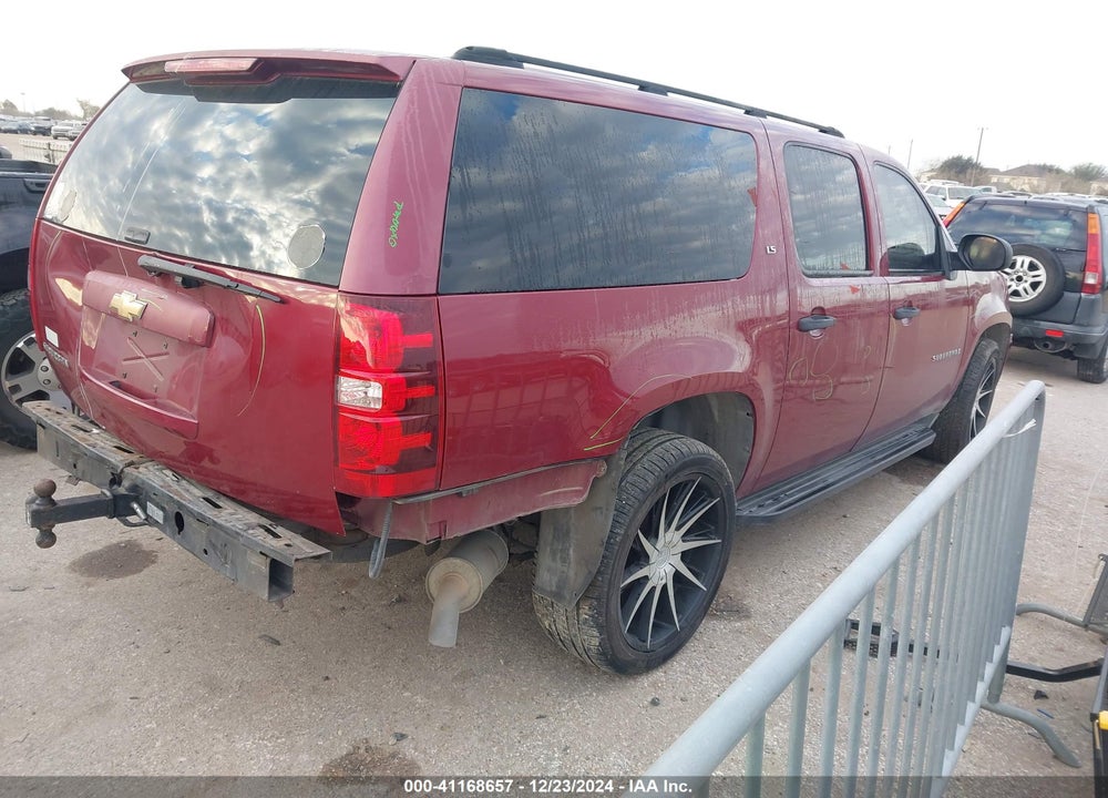 2007 CHEVROLET SUBURBAN 1500 LS VIN: 3GNFC16J77G100889