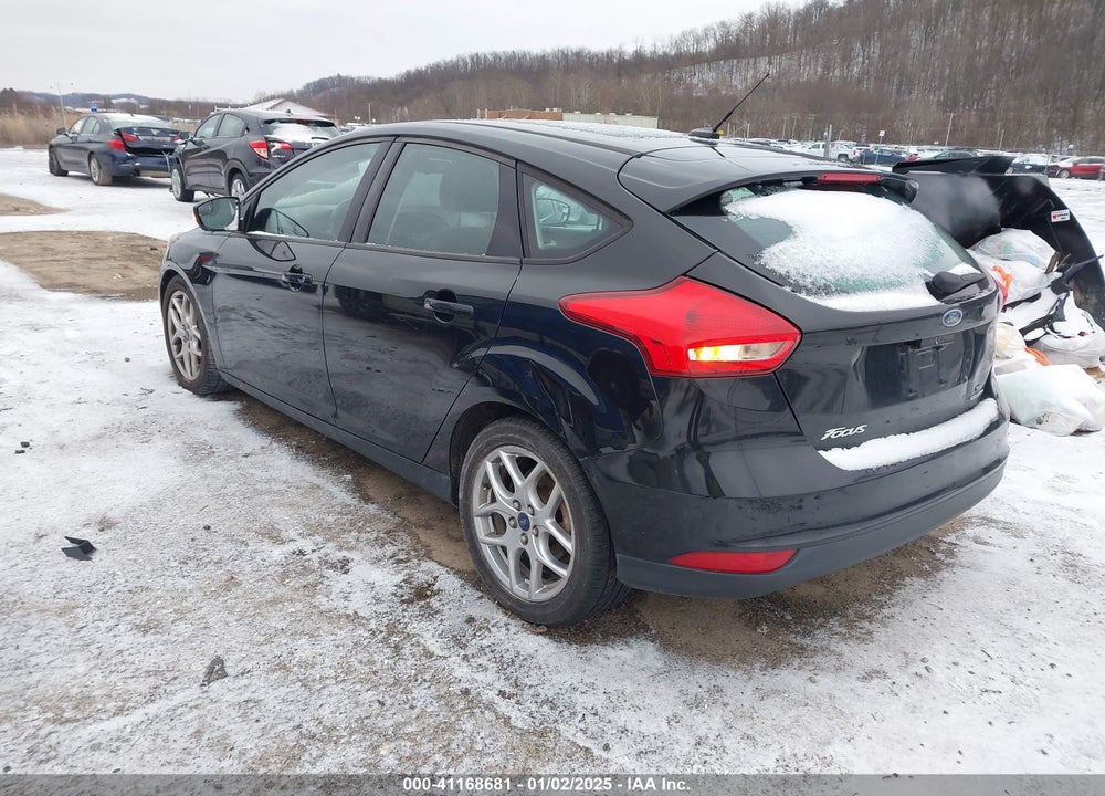 2015 FORD FOCUS SE VIN: 1FADP3K2XFL299605