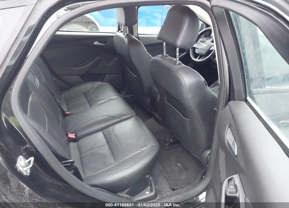 2015 FORD FOCUS SE VIN: 1FADP3K2XFL299605