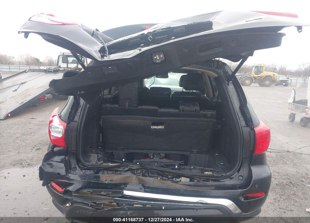 2018 NISSAN PATHFINDER SL VIN: 5N1DR2MN2JC605416