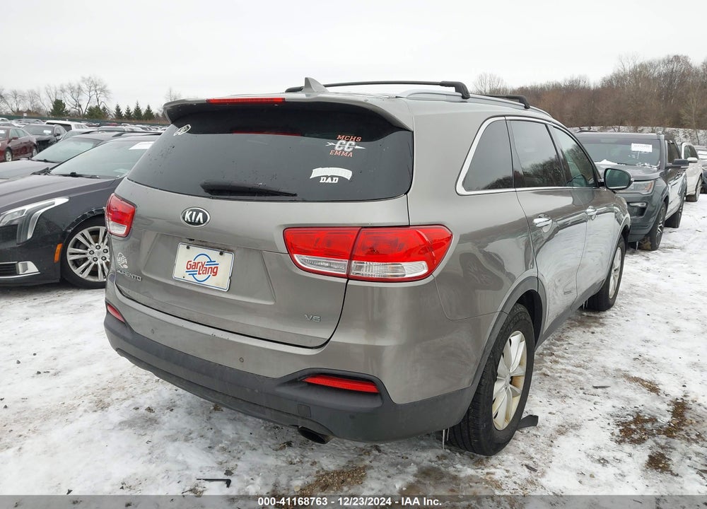 2016 KIA SORENTO VIN: 5XYPG4A51GG071532
