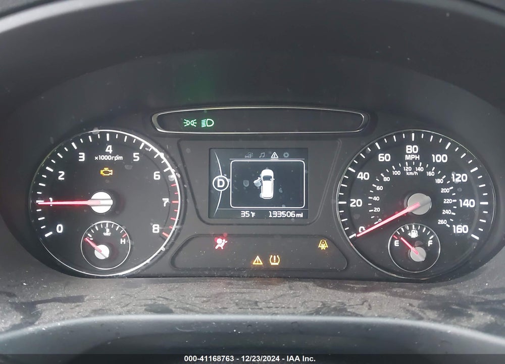 2016 KIA SORENTO VIN: 5XYPG4A51GG071532