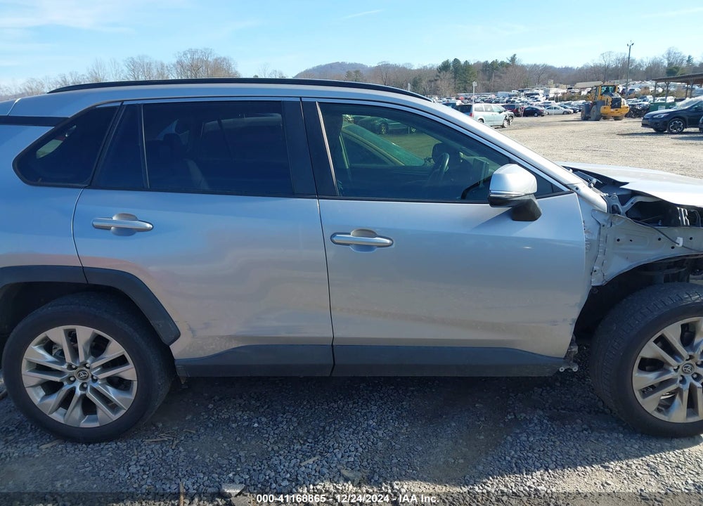 2019 TOYOTA RAV4 XLE PREMIUM VIN: JTMC1RFV1KD029603