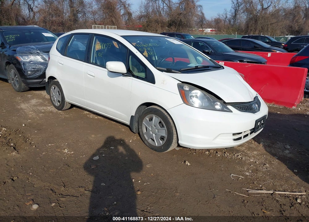 2013 HONDA FIT VIN: JHMGE8H32DC036238