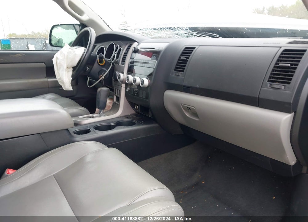 2013 TOYOTA SEQUOIA SR5 5.7L V8 VIN: 5TDZY5G1XDS044618