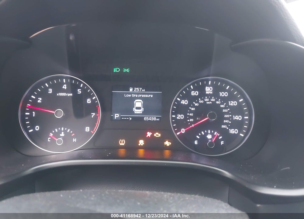 2019 KIA FORTE LXS VIN: 3KPF24AD0KE118301