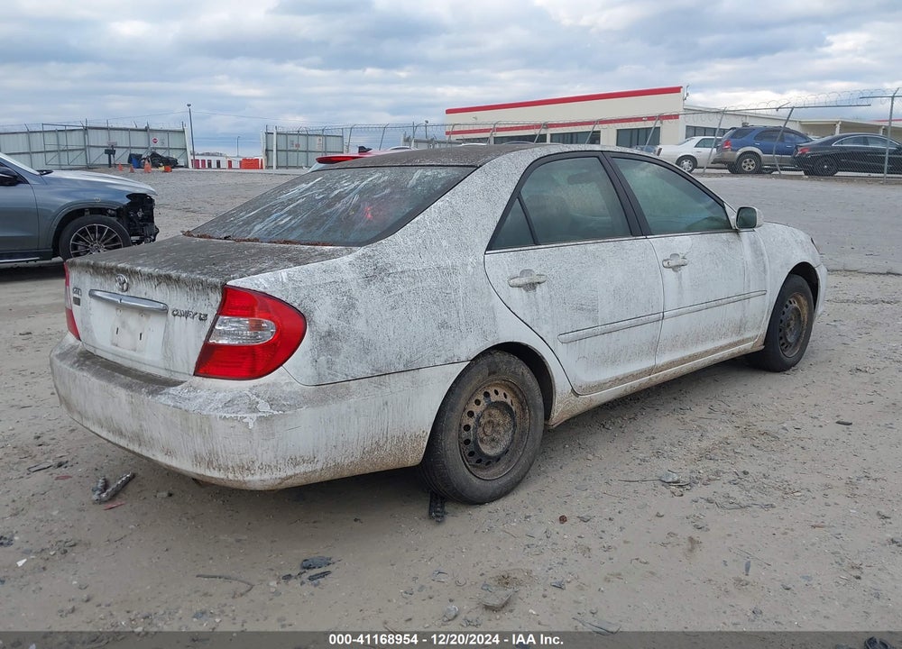 2002 TOYOTA CAMRY LE VIN: 4T1BE32K82U085140