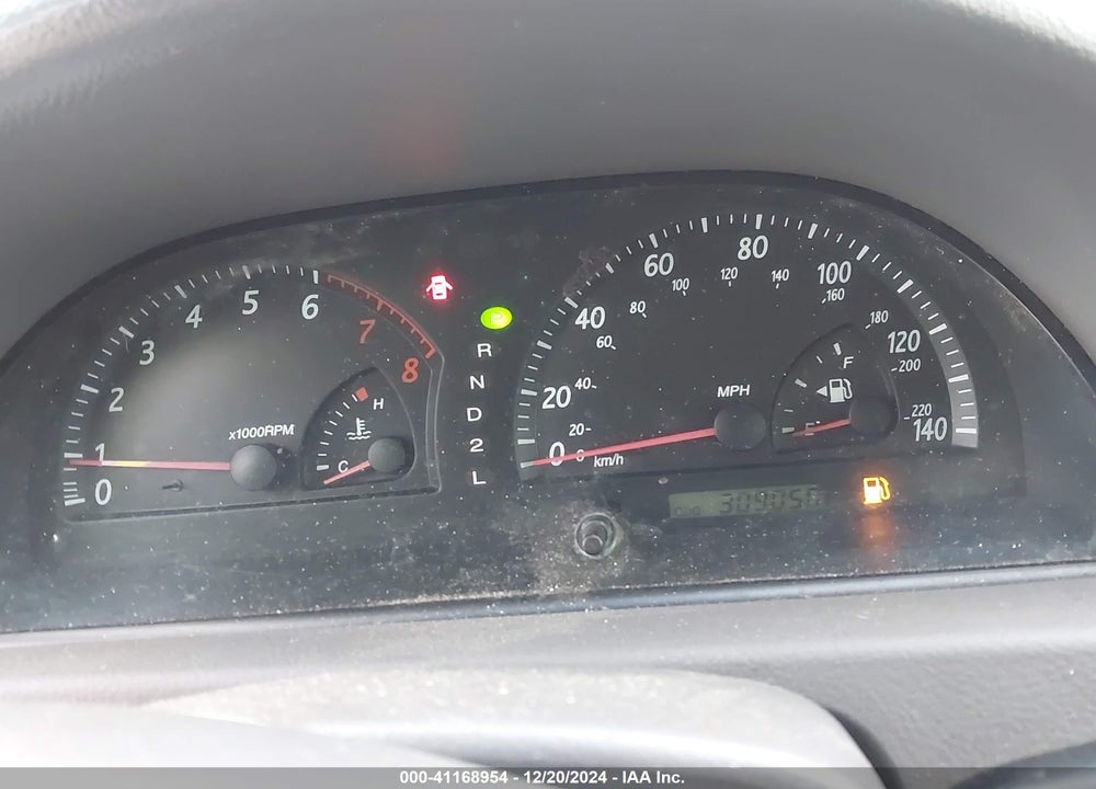 2002 TOYOTA CAMRY LE VIN: 4T1BE32K82U085140